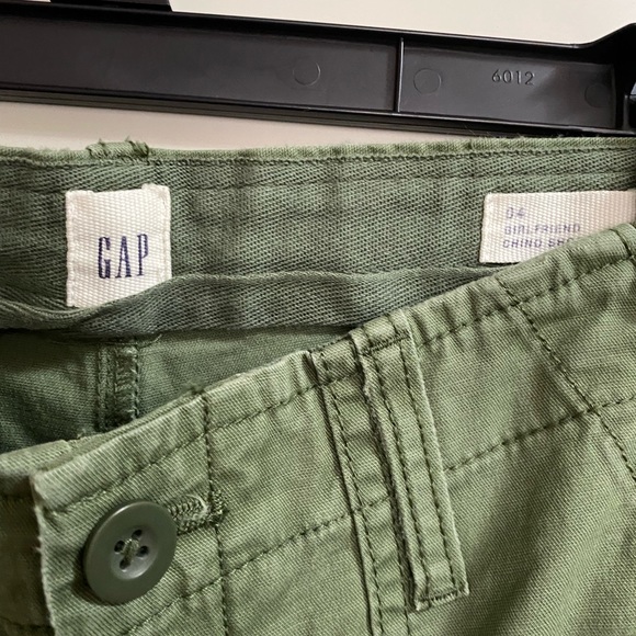 GAP shorts - Picture 3 of 3